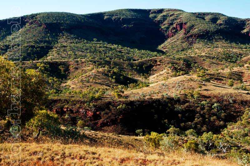 Die Hamersley Range am Rande des Karijini NP´s in der Nähe des Munjina Roadhouse