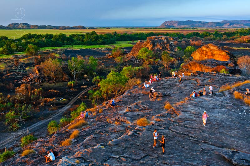 Kakadu Nationalpark: Ubirr Rock, von der Abendsonne beleuchtet